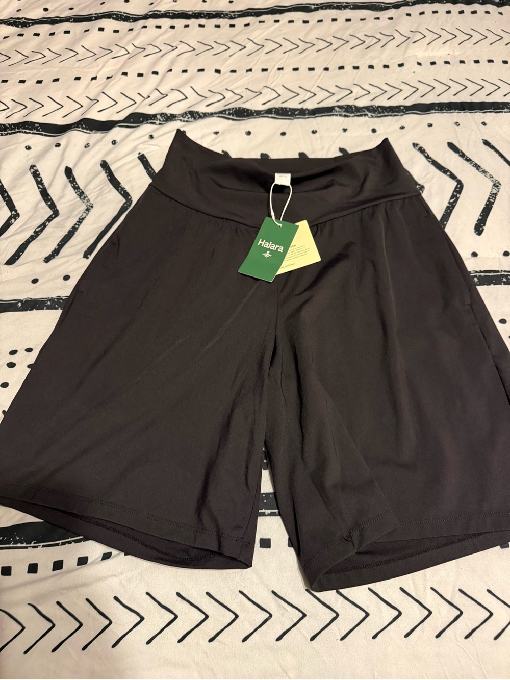 HALARA Black High-Rise Bike Shorts